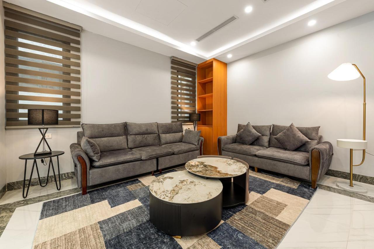 Ami House Aparthotel Hanoi Bagian luar foto