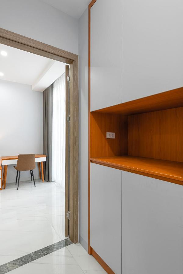 Ami House Aparthotel Hanoi Bagian luar foto